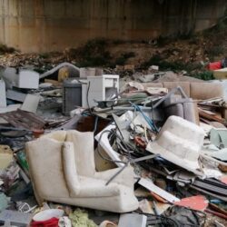 Discarica abusiva ponte via trisorio liuzzi