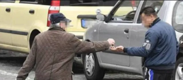 Parcheggiatori abusivo