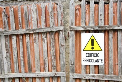 Edificio pericolante
