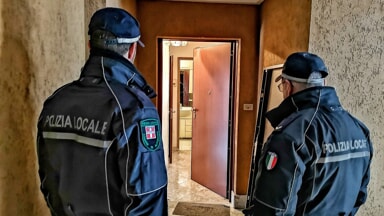 Sgombero appartamenti atc occupati abusivamente via pianezza alpignano 241218